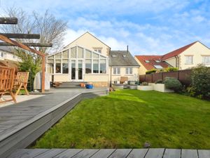 Photo 30- click for photo gallery